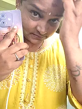 Snapshot of navyasree143 chatting on 12-04-25, 04:55 navyasree143 online show from 12-04-25, 04:55