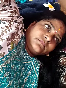 Snapshot of navyasree143 chatting on 12-05-25, 08:01 navyasree143 online show from 12-05-25, 08:01