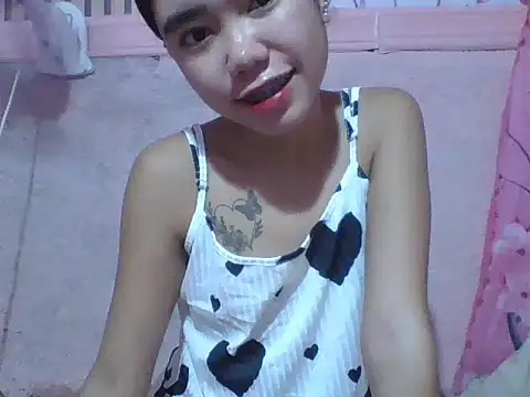 Snapshot of SweetPussie18x chatting on 05-26-26, 12:39 SweetPussie18x online show from 05-26-26, 12:39