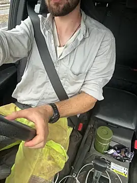 Snapshot of Jasonsnzuk chatting on 10-31-25, 02:51 Jasonsnzuk online show from 10-31-25, 02:51