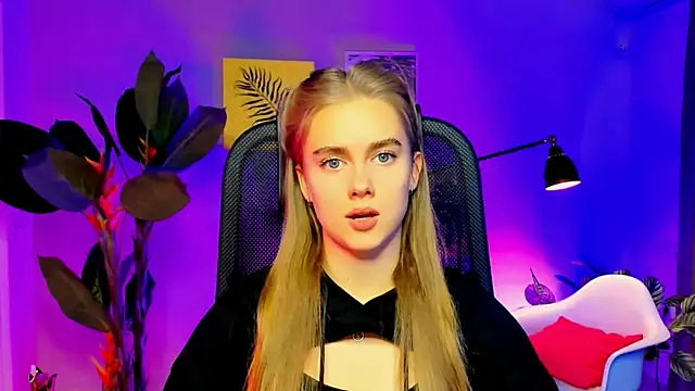 JuneWoods online show from 11-20-25, 09:20