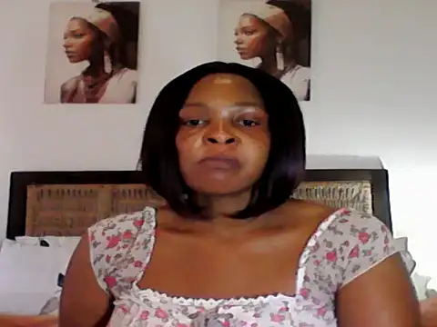 Snapshot of Blacksashaxx chatting on 02-16-26, 11:50 Blacksashaxx online show from 02-16-26, 11:50