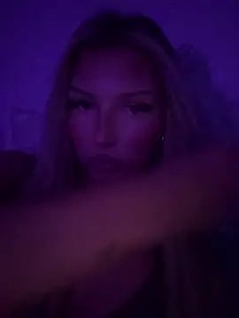 blondeeee online show from 03-25-26, 05:52