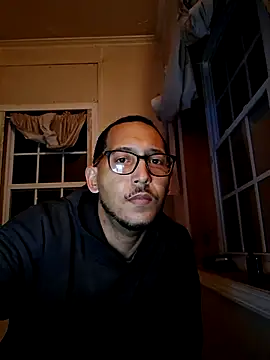 ThrowedWorldWide online show from 11-24-25, 11:37