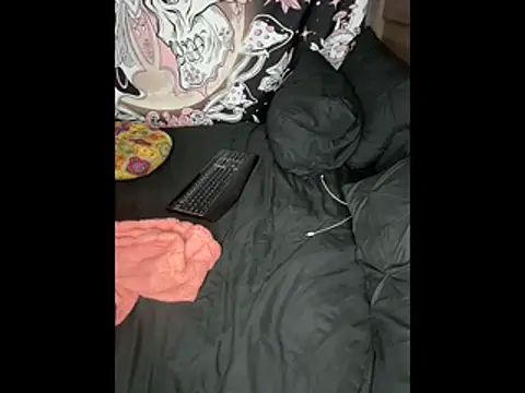 Snapshot of NeliaHexxen chatting on 12-05-25, 05:05 NeliaHexxen online show from 12-05-25, 05:05