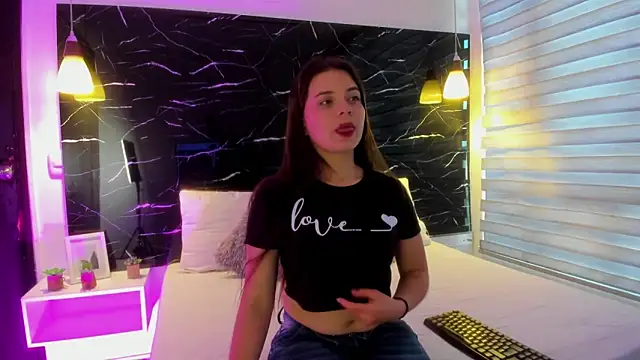 ZOE LE online show from 10-15-25, 11:54