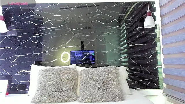 ZOE LE online show from 03-24-26, 11:59