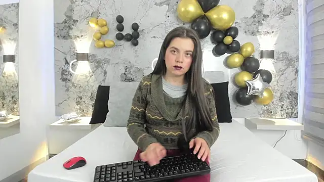 ZOE LE online show from 04-14-26, 09:04