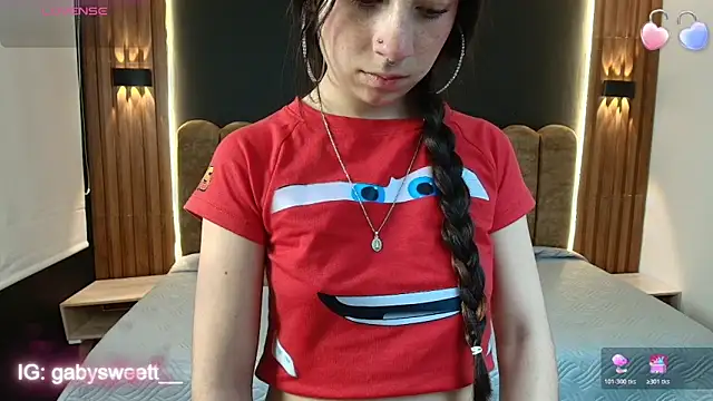 GabySweett  online show from 06-04-26, 01:06