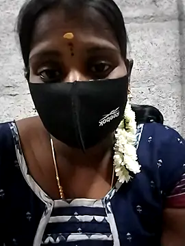 Snapshot of Tamil_Hot_Sandy chatting on 06-03-26, 05:18 Tamil Hot Sandy online show from 06-03-26, 05:18