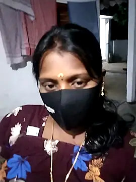 Snapshot of Tamil_Hot_Sandy chatting on 06-04-26, 05:52 Tamil Hot Sandy online show from 06-04-26, 05:52