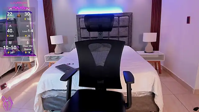 Snapshot of Caroline_Millerr chatting on 11-14-25, 09:02 Caroline Millerr online show from 11-14-25, 09:02