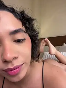 Capricho 01 online show from 10-11-25, 12:36