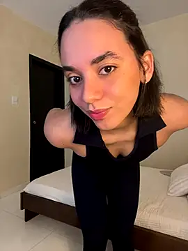 Capricho 01 online show from 10-20-25, 12:38