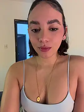 Snapshot of Capricho_01 chatting on 06-12-26, 07:13 Capricho 01 online show from 06-12-26, 07:13