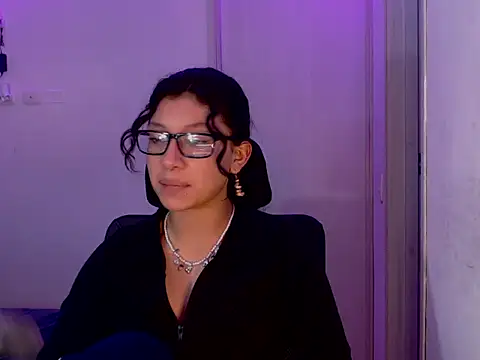 Ivonnybonn online show from 01-08-26, 04:15