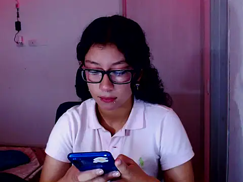 Ivonnybonn online show from 01-13-26, 08:36