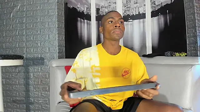 Snapshot of george_lance chatting on 10-12-25, 03:16 george lance online show from 10-12-25, 03:16