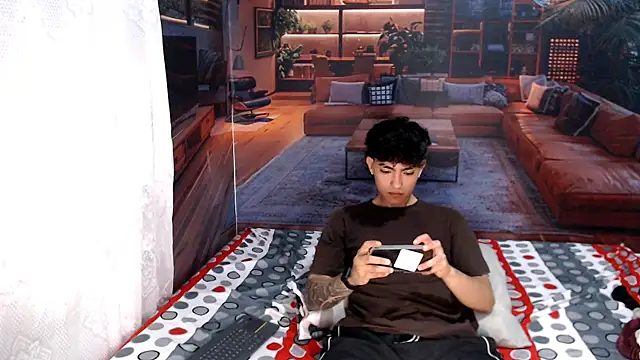 RomeoMillerr online show from 06-17-26, 05:25