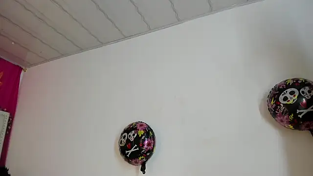 XaanderGrey online show from 10-06-25, 07:22