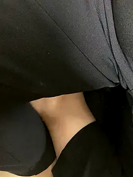 Lydia-a online show from 10-31-25, 07:20