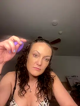 Snapshot of sexybriiiixoxo chatting on 12-01-25, 08:47 sexybriiiixoxo online show from 12-01-25, 08:47