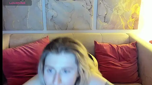 CamillaDreamer online show from 04-19-26, 04:28