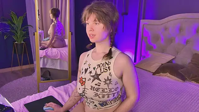 Snapshot of Lilly_Stark chatting on 02-28-26, 05:30 Lilly Stark online show from 02-28-26, 05:30