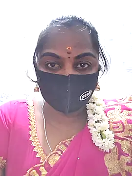 Snapshot of Tamil_Hot_Sindhu chatting on 10-29-25, 05:36 Tamil Hot Sindhu online show from 10-29-25, 05:36