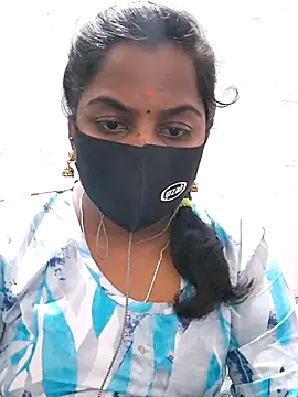 Snapshot of Tamil_Hot_Sindhu chatting on 11-12-25, 05:46 Tamil Hot Sindhu online show from 11-12-25, 05:46