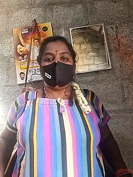 Snapshot of Tamil_Hot_Sindhu chatting on 02-12-26, 05:13 Tamil Hot Sindhu online show from 02-12-26, 05:13