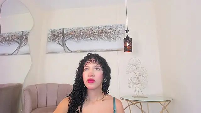 Snapshot of annalise_goerts chatting on 10-16-25, 12:50 annalise goerts online show from 10-16-25, 12:50