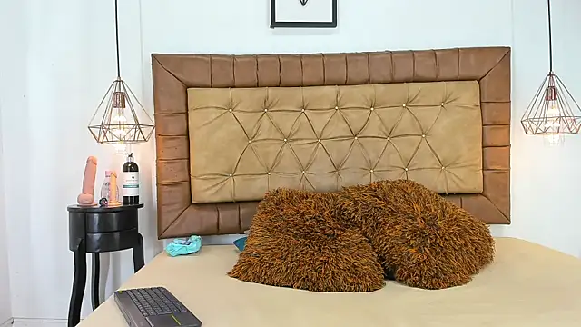 hannarose1208 online show from 10-14-25, 01:23