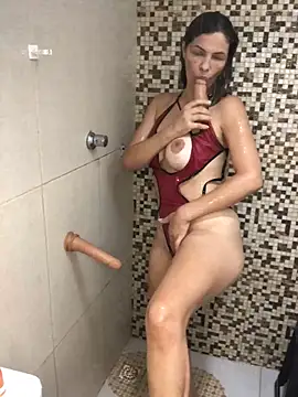 Snapshot of AlinemariaX chatting on 10-12-25, 06:51 AlinemariaX online show from 10-12-25, 06:51