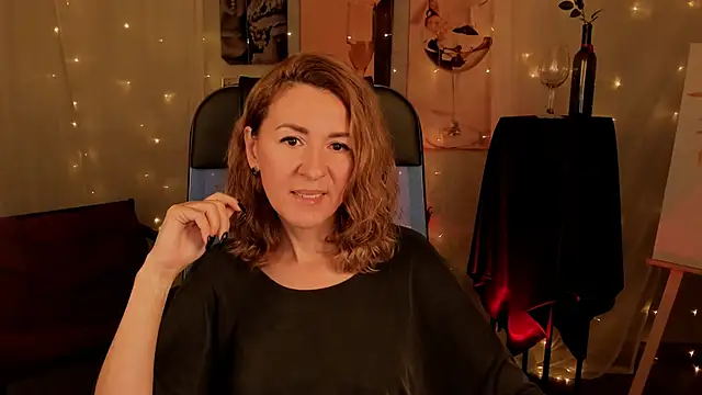 DonnaSmitth online show from 10-16-25, 04:19