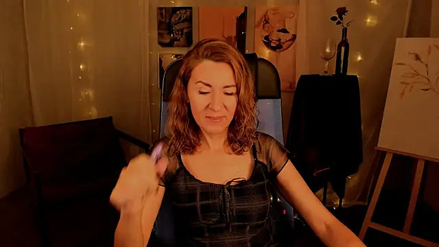 DonnaSmitth online show from 10-17-25, 03:25