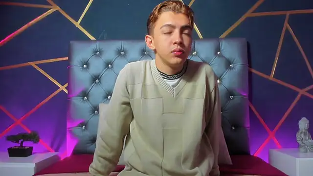 Lian Miller1  online show from 10-30-25, 12:28