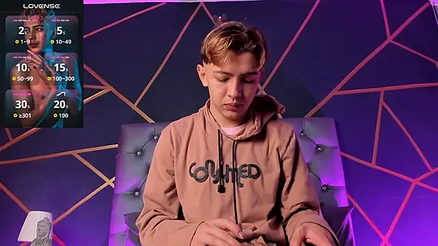 Lian Miller1  online show from 04-14-26, 12:55