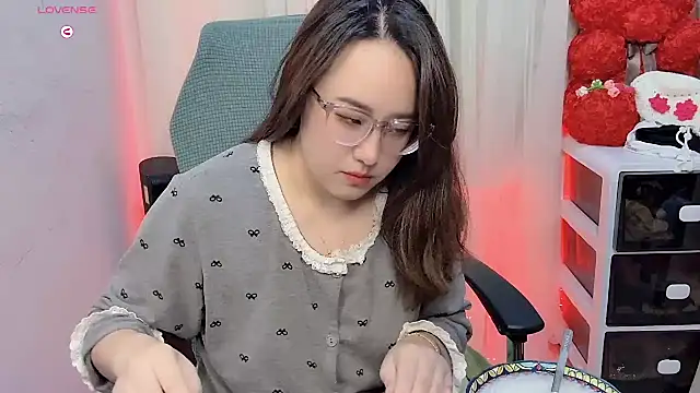 NEWONETO online show from 11-17-25, 06:14