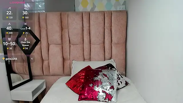 Issa Milf   online show from 03-30-26, 02:18