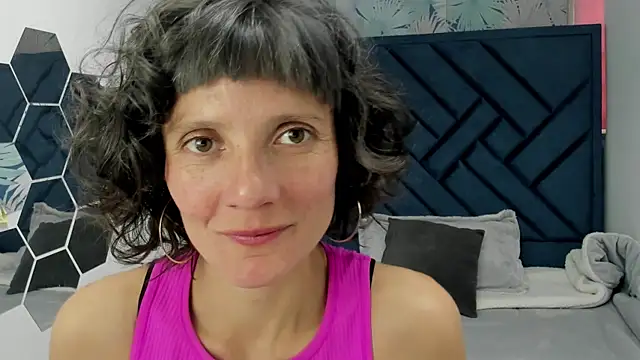 Valery More   online show from 11-28-25, 08:33