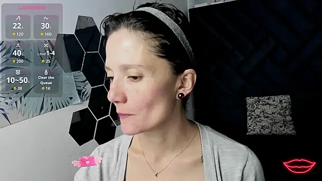 Valery More   online show from 01-09-26, 12:30