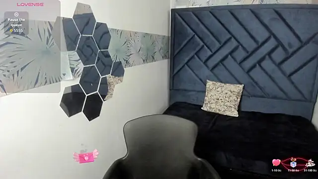 Valery More   online show from 01-13-26, 12:10