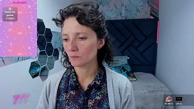 Valery More   online show from 04-09-26, 01:05