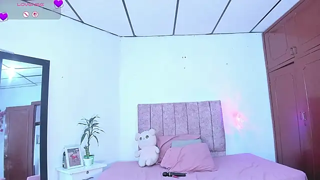 Mila 1wood online show from 03-10-26, 01:27