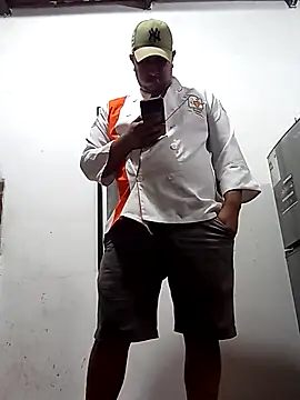 Snapshot of Tequilamaster chatting on 11-13-25, 03:00 Tequilamaster online show from 11-13-25, 03:00