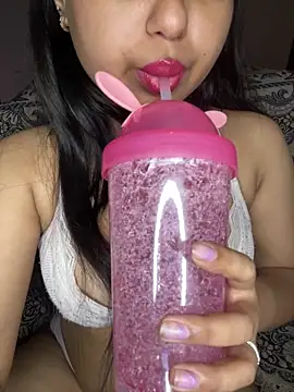soniyaverma00 online show from 04-30-26, 09:19