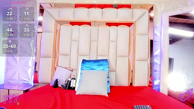 violet milleer online show from 04-17-26, 07:39