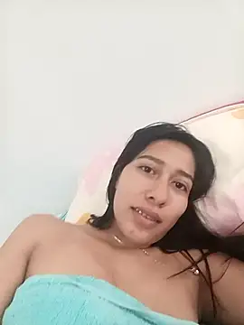 Amelia Rivas online show from 10-11-25, 03:32