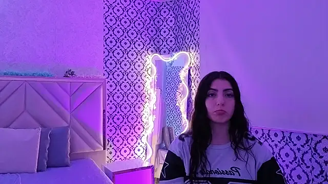 Ixchel tay online show from 02-02-26, 04:00